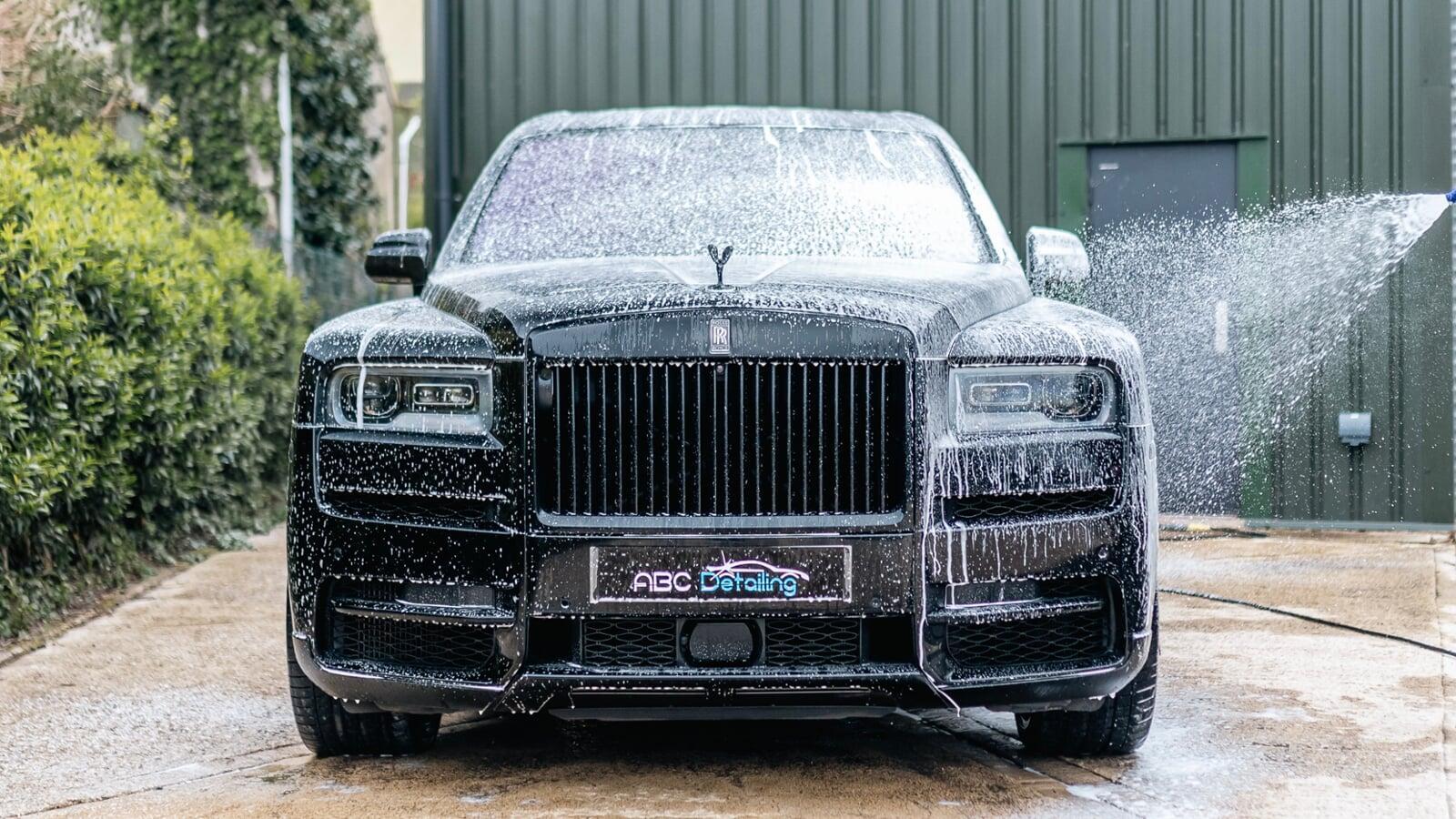 ROLLS-ROYCE PAINT PROTECTION: PRESERVING AUTOMOTIVE LUXURY'S PINNACLE
